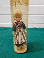 Pop kledendracht zeeuws, Verzamelen, Poppen, Ophalen of Verzenden, 'T Olde Gre-j, Info@toldegrej.nl, Endepoelstraat 20f Didam