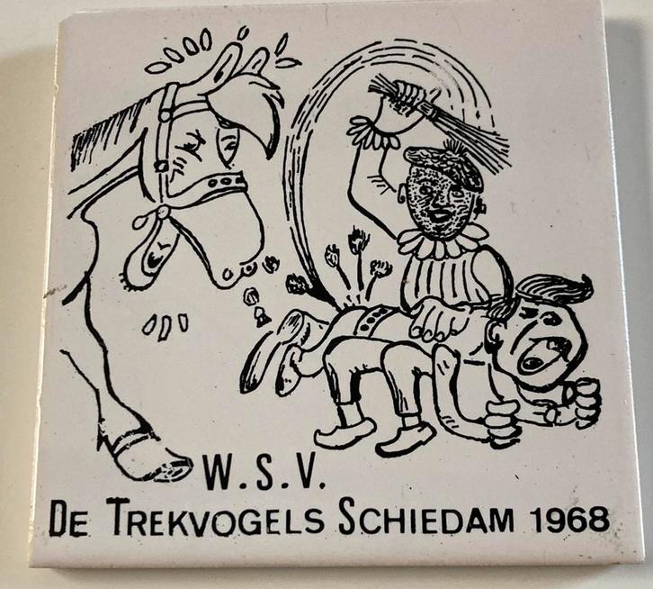 De Trekvogels padvindersgroep Schiedam W.S.V. 1968 Scouting, Antiek en Kunst, Curiosa en Brocante, Verzenden