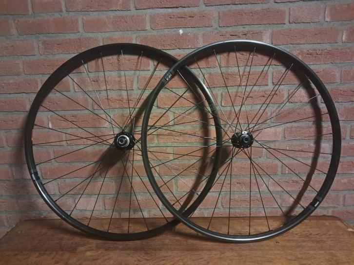 WTB ST i23 gravel wielset – nieuw – tubeless ready – 700C, Fietsen en Brommers, Fietsonderdelen, Nieuw, Racefiets, Wiel, Ophalen