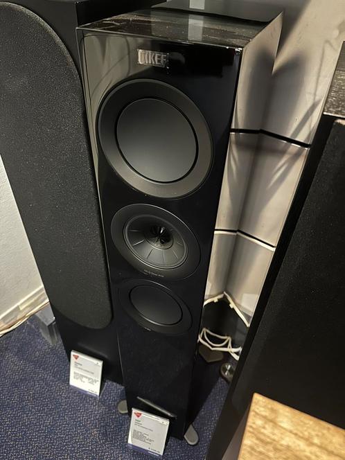 Luidsprekers KEF R5 Gloss black, Audio, Tv en Foto, Luidsprekers, Zo goed als nieuw, Front, Rear of Stereo speakers, 120 watt of meer