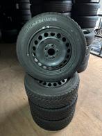 Set winterbanden voor Mercedes a klasse, Gebruikt, 16 inch, Banden en Velgen, 205 mm