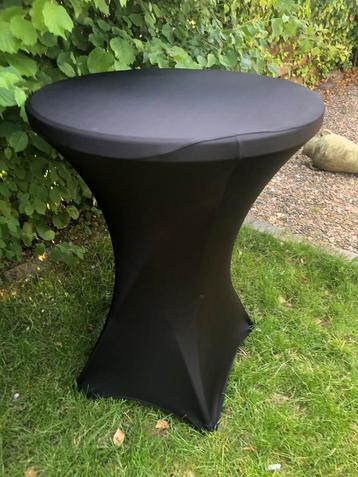 GRATIS Statafel met zwarte rok sta tafel beschikbaar voor biedingen