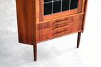 Vintage vitrinekast | hoekkast | jaren 60 | Deens (2), Huis en Inrichting, Kasten | Vitrinekasten, Gebruikt, ., Glas, .