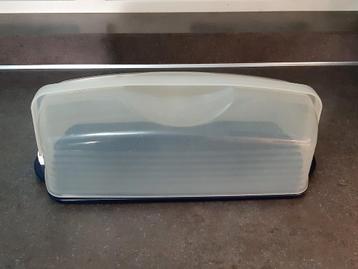 Tupperware cake / party / hapjes / serveer tray box/doos beschikbaar voor biedingen