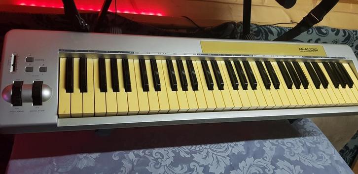 M Audio Keystation es61., Muziek en Instrumenten, Midi-apparatuur, Gebruikt, Ophalen