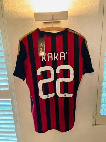 Retro Kaka Voetbalshirt AC Milan beschikbaar voor biedingen