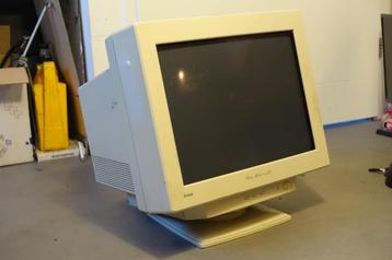 Iiyama Vision Master PRO 450 CRT retro gaming beschikbaar voor biedingen