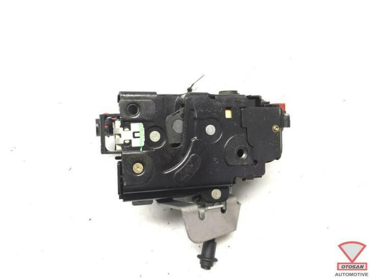 audi a4 b5 portierslot deurslot rechts achter 8e0839016c, Gebruikt, AUDI AG, Kundenbetreuung@audi.de, Auto-Union-Strasse 1
85045  Ingolstadt, DE