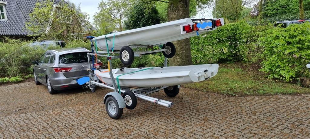 Gegalvaniseerde trailer voor twee zeilboten met waltrailers., Watersport en Boten, Zeilen en Zeiltoebehoren, Gebruikt, Ophalen of Verzenden