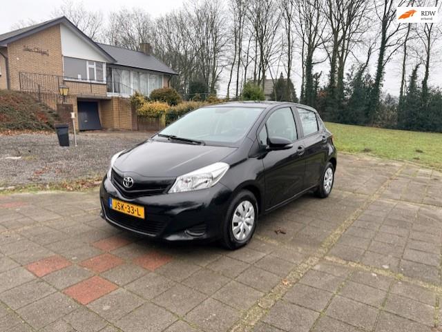 Toyota Yaris 1.0 VVT-i Aspiration, Auto's, Toyota, Euro 5, Stof, Gebruikt, Zwart