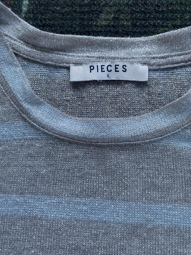 Z g a nieuw pieces glitter shirt - maat S - zilver/blauw, Overige kleuren, Ophalen of Verzenden, Zo goed als nieuw, Korte mouw