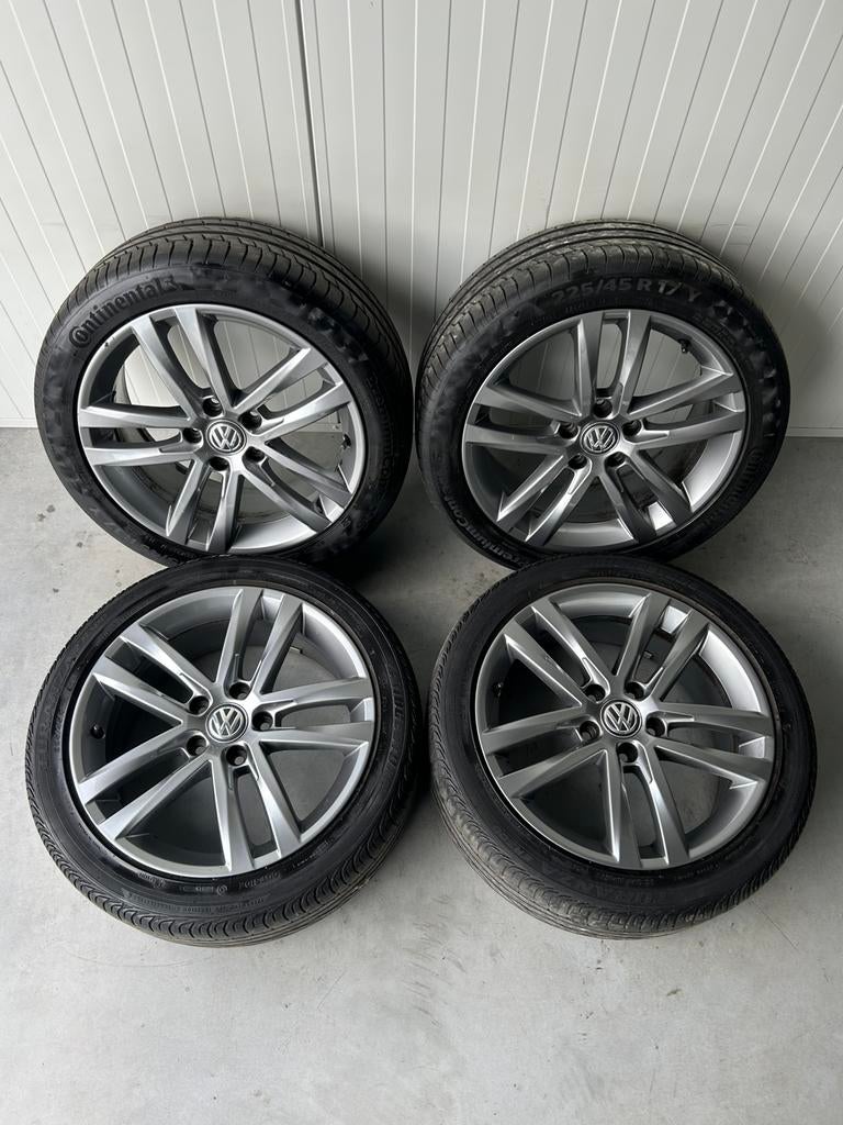 Originele Volkswagen Golf 7 Salvador R-Line 5x112 17 Inch Zo, Banden en Velgen, 17 inch, Ophalen of Verzenden, Personenwagen