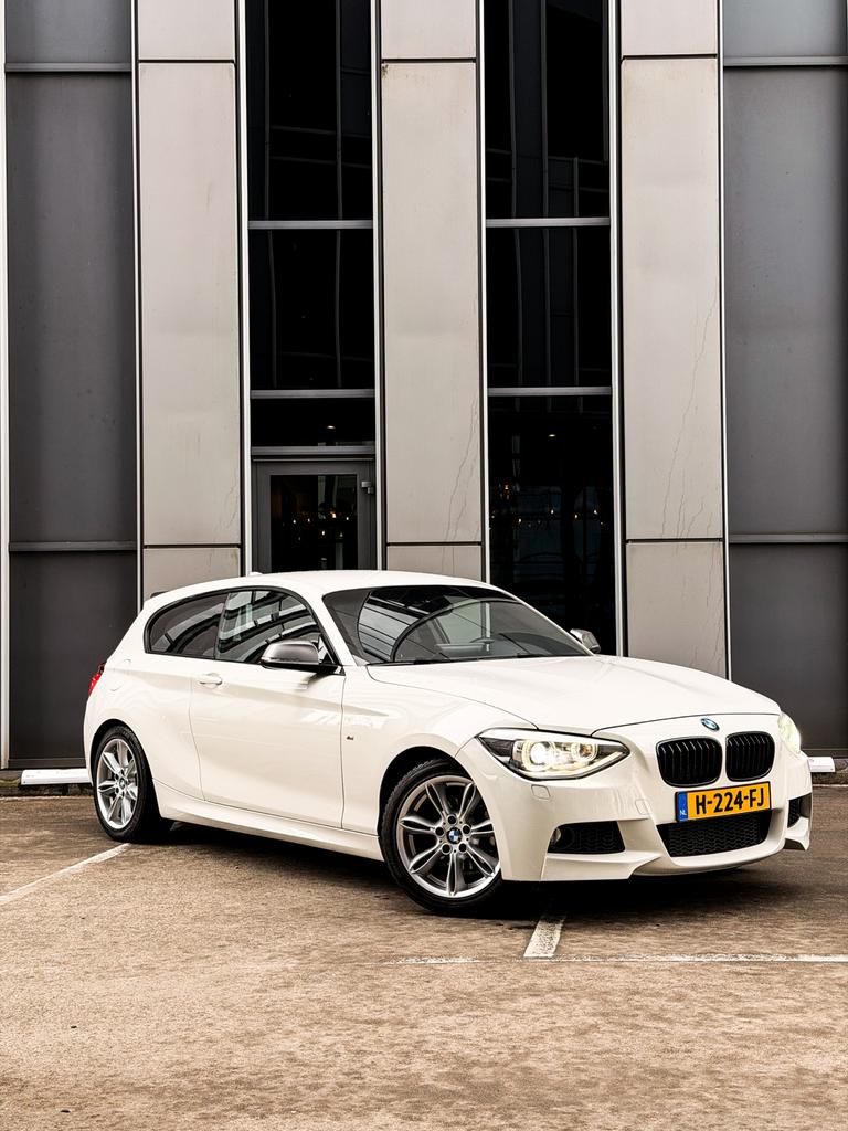 BMW 1-Serie F21 116I 2013 - nieuwe ketting / Carplay, 1-Serie, Euro 5, Zwart, 4 cilinders