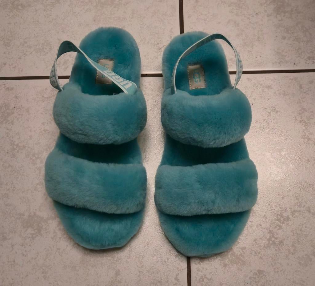 Gloednieuwe uggs maat 39, Kleding | Dames, Schoenen, UGG, Overige kleuren, Nieuw, Ophalen of Verzenden