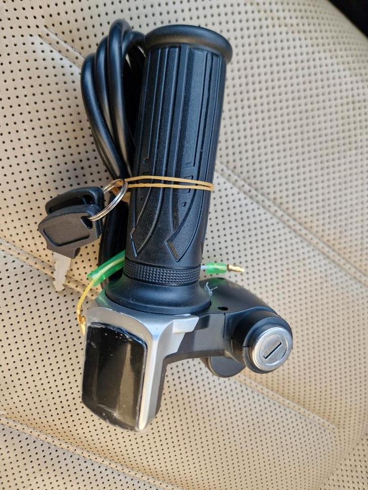 Complete E-bike Gashendel 48V met Contactslot + Display – Ni, Fietsen en Brommers, Elektrische fietsen, Nieuw, Overige merken