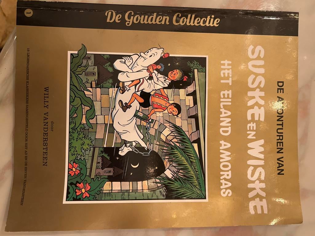 Suske en Wiske: Het Eiland Amoras - De Gouden Collectie, Eén stripboek, Ophalen of Verzenden, Zo goed als nieuw