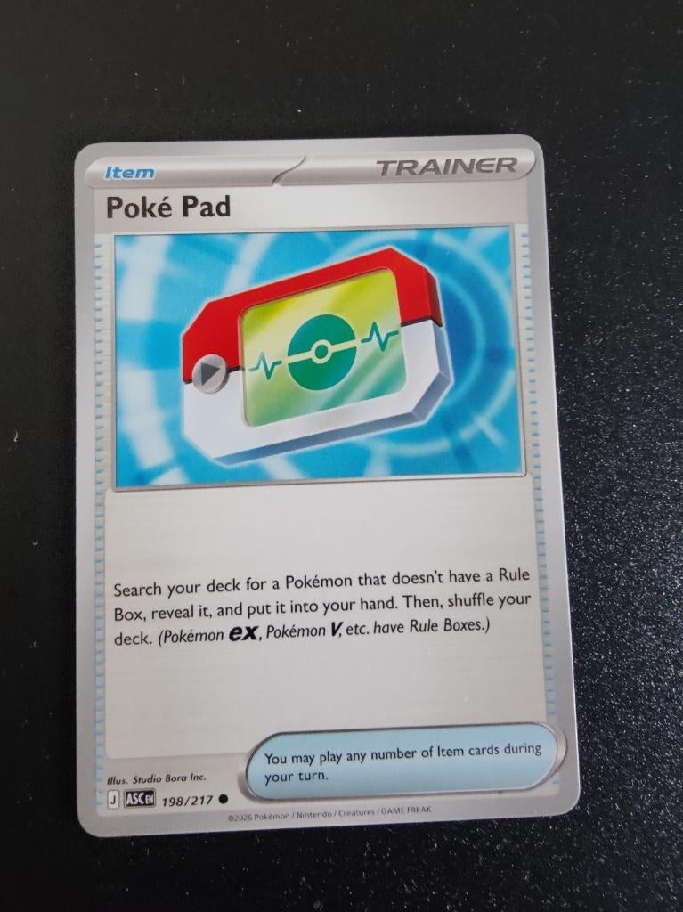 Poke Pad 198/217, Ophalen of Verzenden, Zo goed als nieuw, Losse kaart, Foil