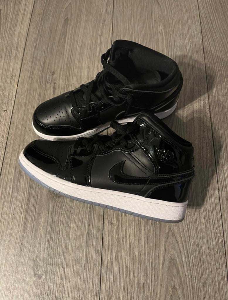 Jordan 1 Mid Space Jam - Goeie Staat, Kleding | Heren, Schoenen, Verzenden, Zwart, Sneakers of Gympen, Zo goed als nieuw