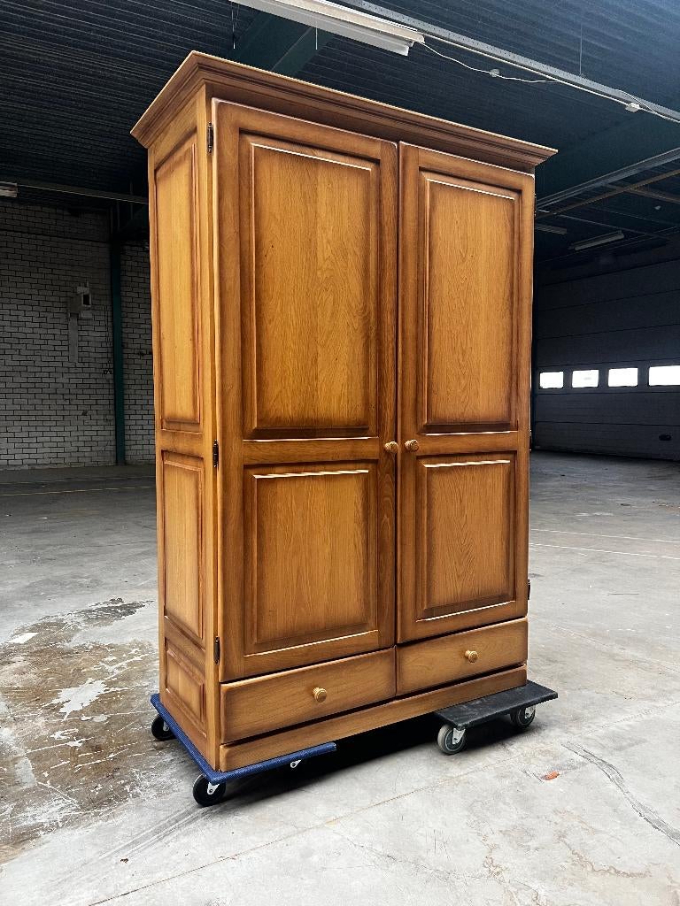 Massief eiken kledingkast landelijke kast zeer netjes, Huis en Inrichting, Kasten | Kledingkasten, 100 tot 150 cm, 200 cm of meer