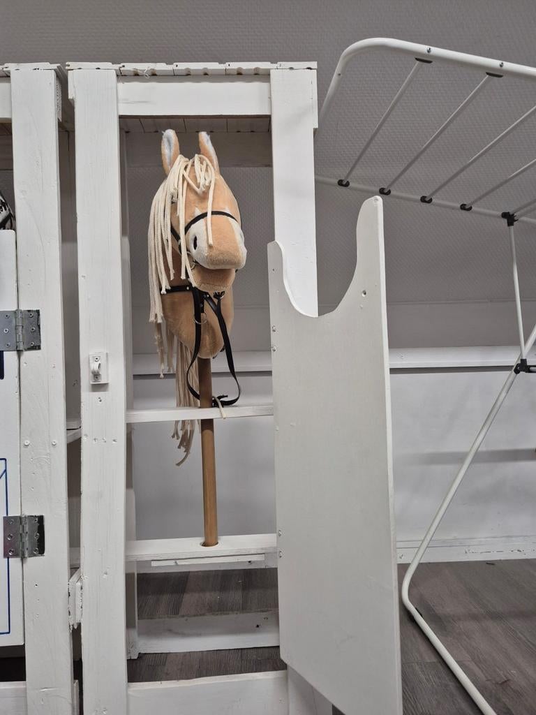 Hobby horse stal - Handgemaakt en uniek, Ophalen of Verzenden, Gebruikt, Jongen of Meisje