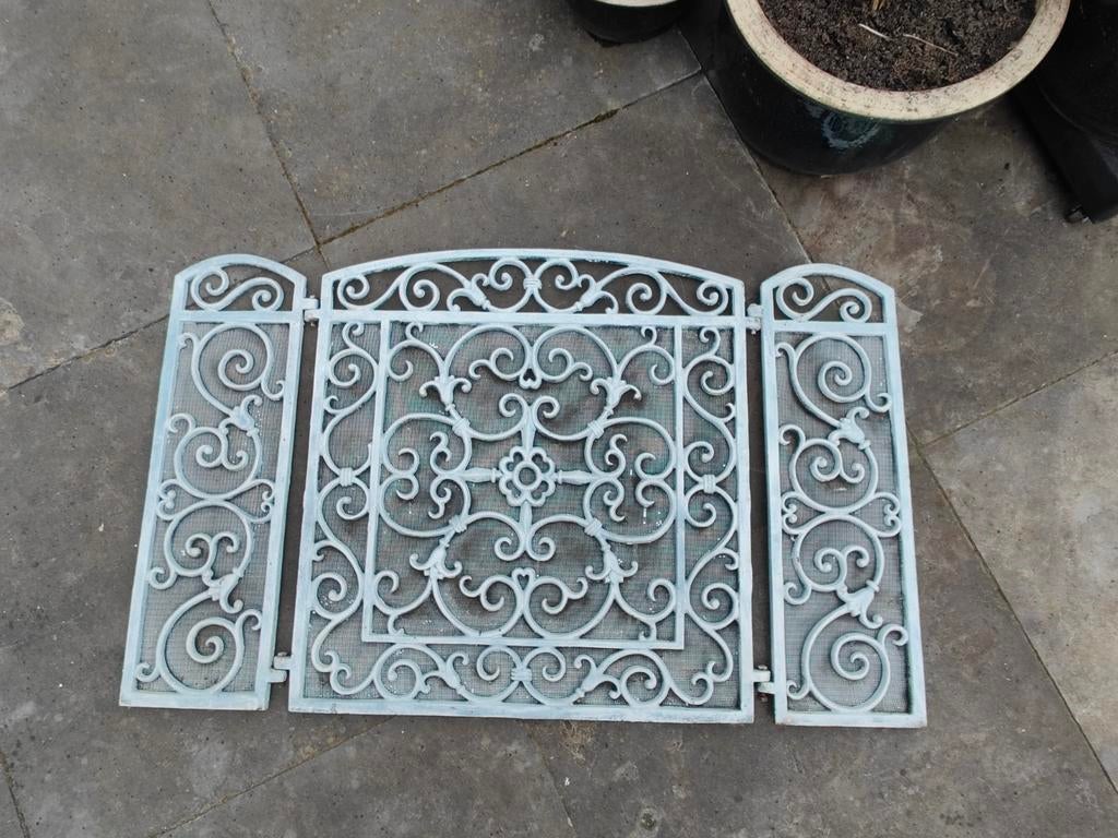 Brocante Gietijzeren Haardrooster - Sierlijk Design, Ophalen