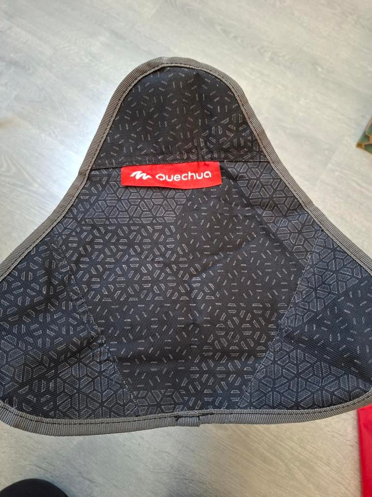 Quechua Kampeerkrukje - Compact en Stevig, Ophalen of Verzenden, Zo goed als nieuw, Campingstoel