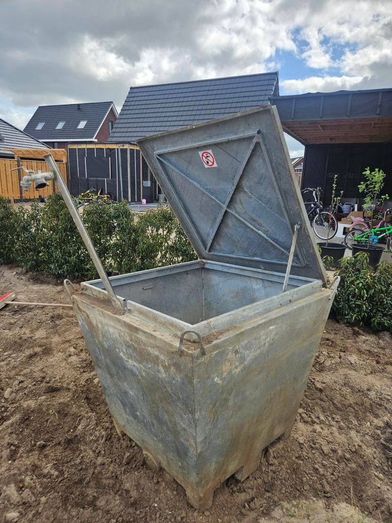 Stalen watermeterput met kraan bouwwaterput, Ophalen, Gebruikt