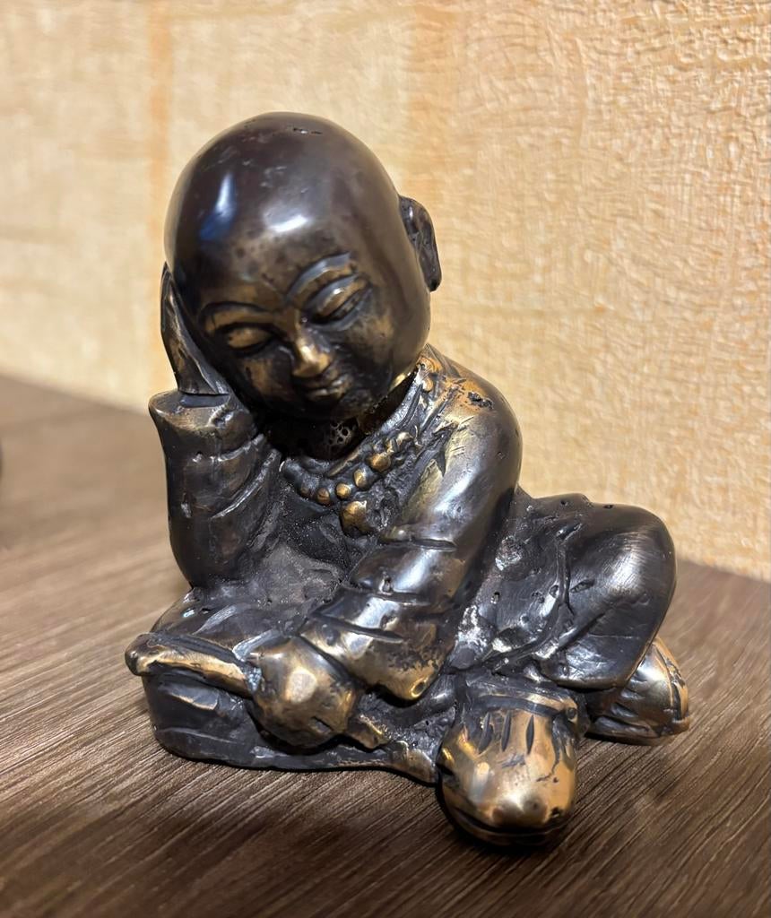 Bronzen Boeddha Beeldje - Slapende Monnik, Verzamelen, Beelden en Beeldjes, Ophalen of Verzenden, Zo goed als nieuw, Religie