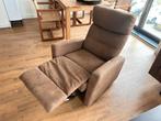 Lichtbruine relaxfauteuil met uitklapbare voetensteun, Huis en Inrichting, Fauteuils, Ophalen, Overige materialen, Gebruikt, 75 tot 100 cm