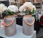 Set 2 leuke vazen excl bloemen, Ophalen of Verzenden, Zo goed als nieuw, Binnen
