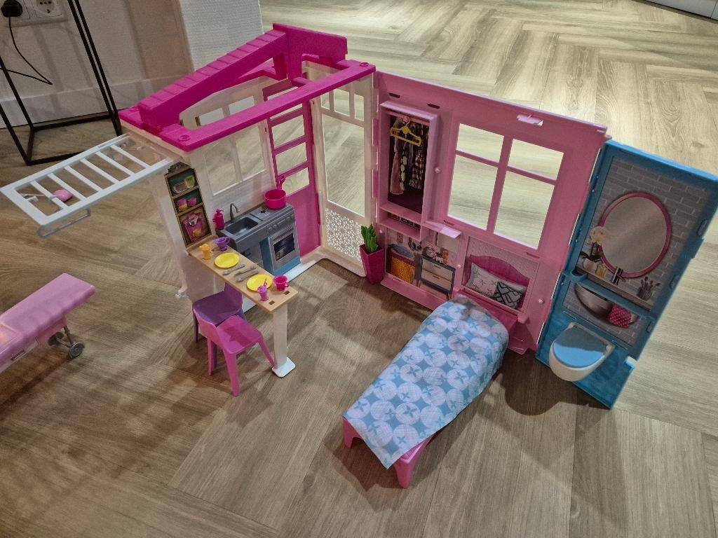 Te Koop! Mooie Barbie collectie, poppen etc., Kinderen en Baby's, Speelgoed | Poppen, Ophalen of Verzenden, Zo goed als nieuw