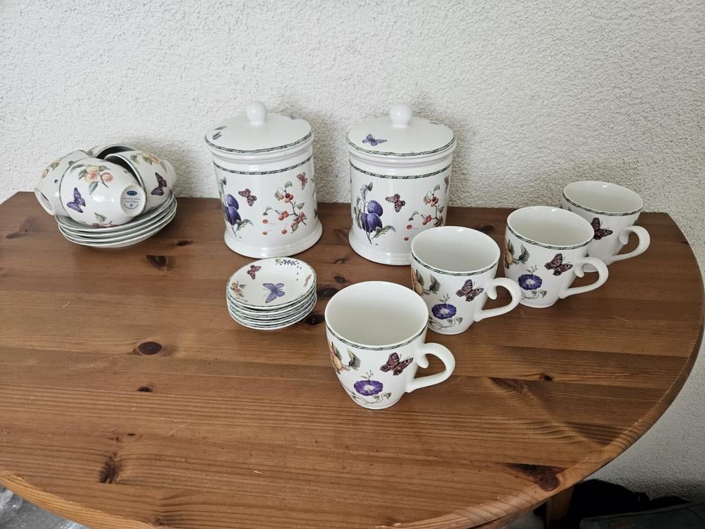 Janneke Brinkman servies aardewerk, Ophalen of Verzenden, Zo goed als nieuw, Overige stijlen, Kop(pen) en/of Schotel(s)
