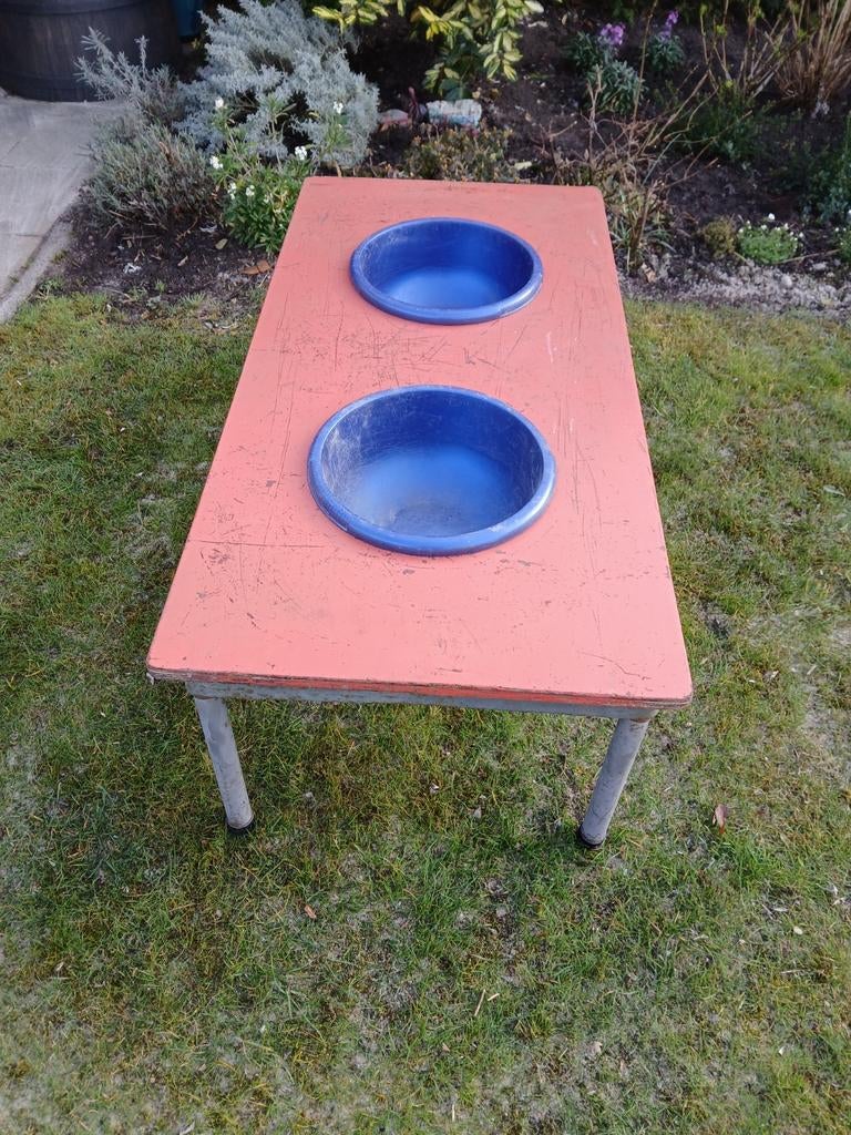 Zand watertafel, bakken kunnen eruit om  te vullen 15 euro, Ophalen