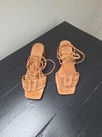 Sandalen met hak en veterdetail, Bruin, Zara, Zo goed als nieuw, Sandalen of Muiltjes