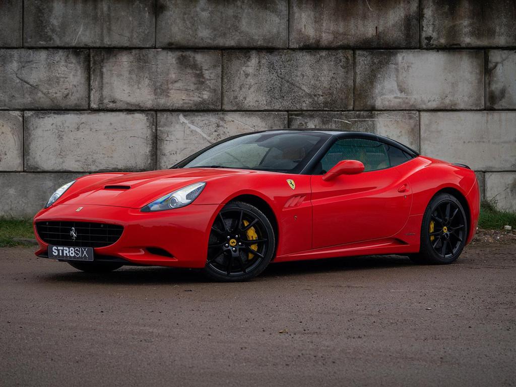 Ferrari California 4.3 V8 466PK (2010) | 18.474 km | NL Auto, Auto's, Ferrari, Euro 5, 4 stoelen, Bedrijf, Handgeschakeld