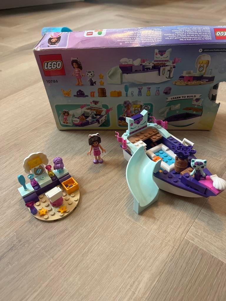 Lego Gabby & MerCat's Ship & Spa 10786, Ophalen of Verzenden, Zo goed als nieuw, Complete set, Lego