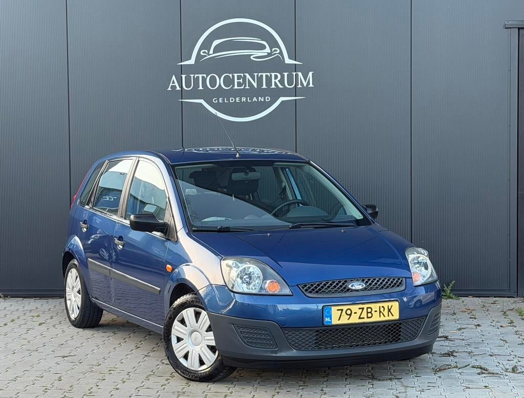 Ford Fiësta 1.3 5DR 2007 Eerste EIG. DealerOnderh. Boekjes, Auto's, 40 €/maand, Zwart, 4 cilinders, Blauw