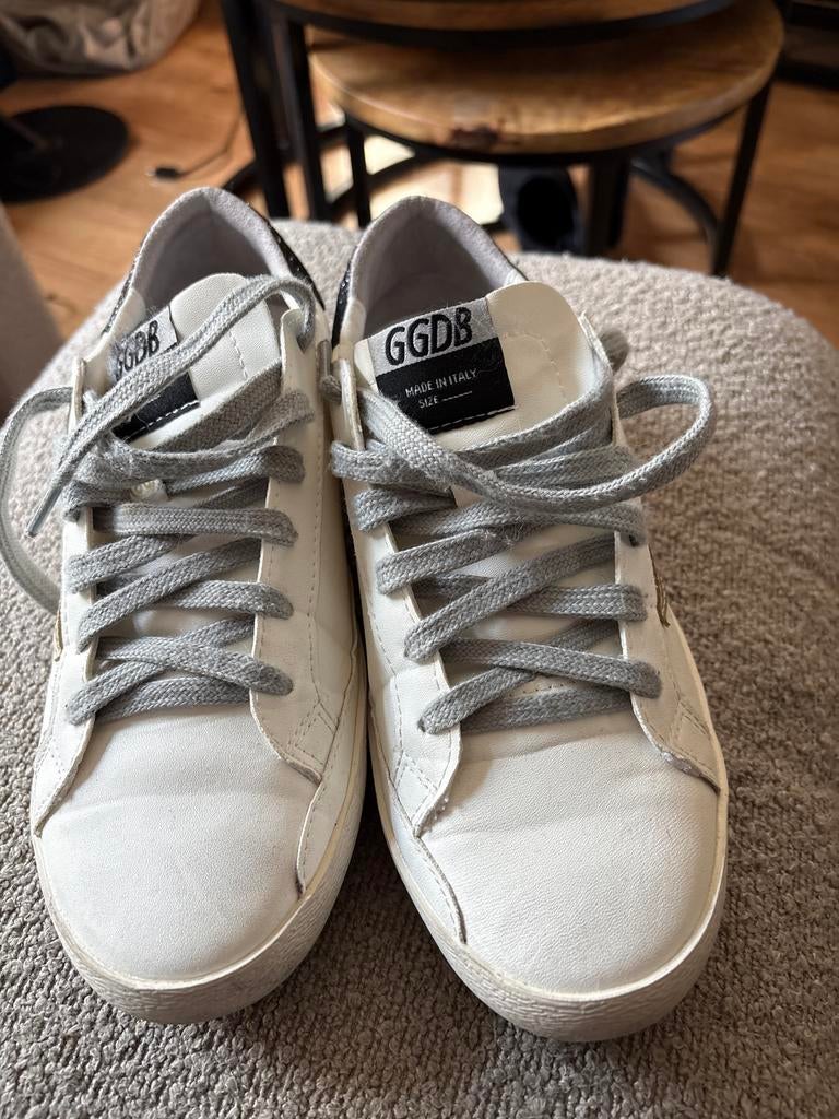 Nette Golden Goose sneakers - Maat 38, Wit, Ophalen of Verzenden, Sneakers of Gympen, Zo goed als nieuw