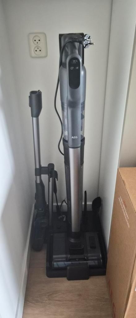 AEG Nat & Droog Accu Stofzuiger - Nieuw in Doos, Witgoed en Apparatuur, Stofzuigers, Nieuw, Stofzuiger, Minder dan 1200 watt, Reservoir
