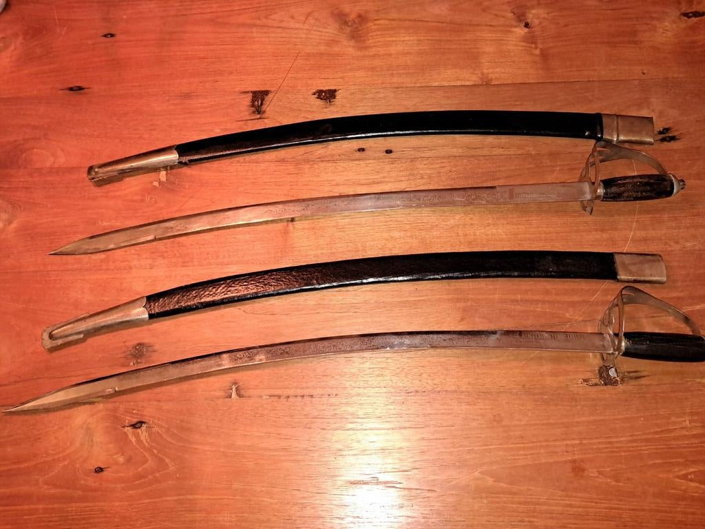 Twee keer sabel met schede, vervaardigd in India., Ophalen, Zwaard of Sabel