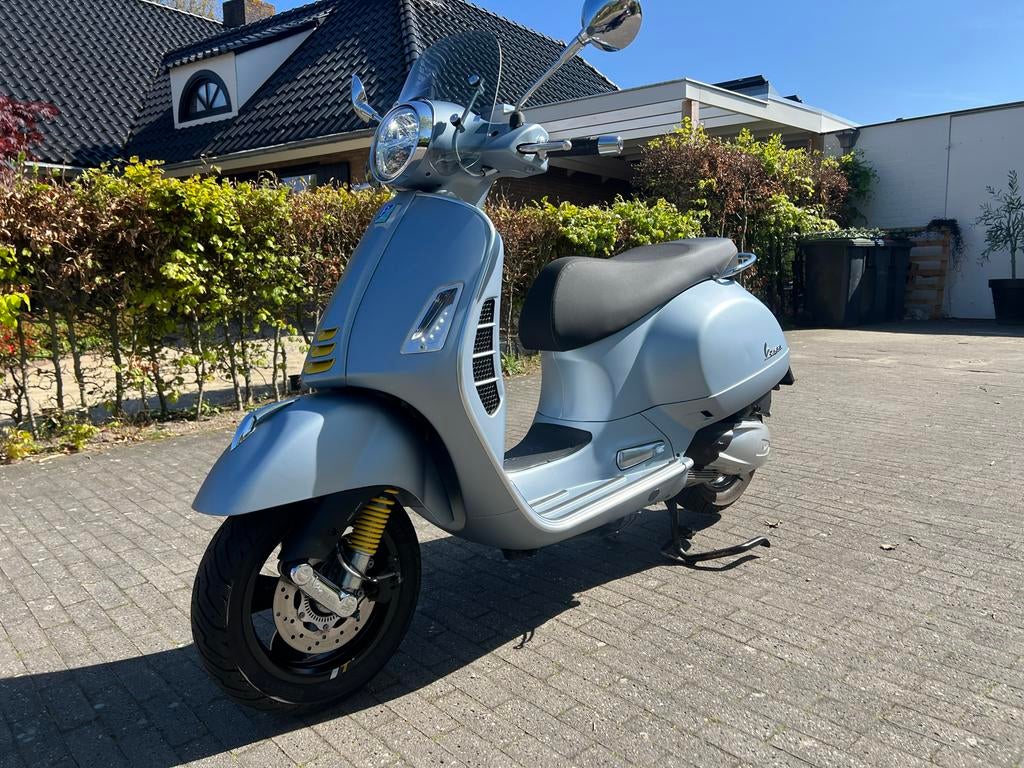 Vespa GTS 300 Supertech - Zo goed als nieuw!, Motoren, Scooter, Particulier