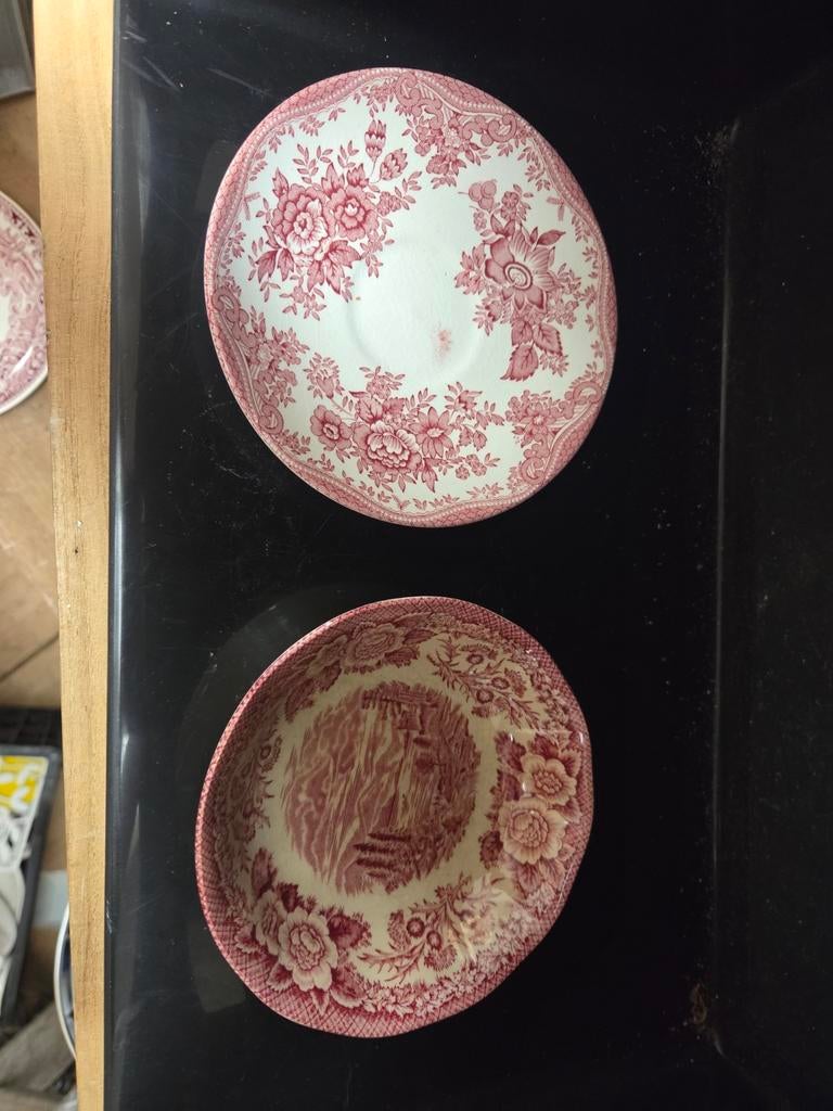 Twee servies items van Wedgwood Tunstall Ltd, Antiek en Kunst, Antiek | Servies los, Ophalen of Verzenden