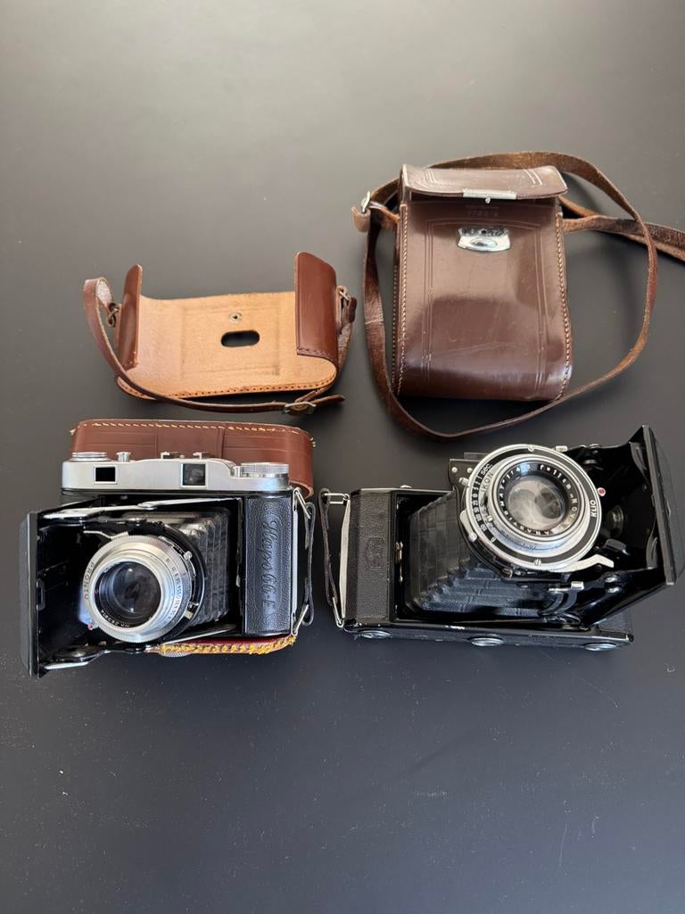 2 Vintage camera  Zeiss Ikon Klio Hapo 66-E lederen hoezen, Ophalen of Verzenden, Zo goed als nieuw, Compact, Overige Merken