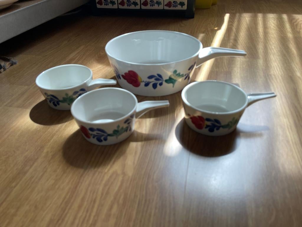 Boerenbont set van 6 ovenschalen met greepje Boerenbond, Gebruikt, Ophalen of Verzenden, Schaal of Schalen, Aardewerk