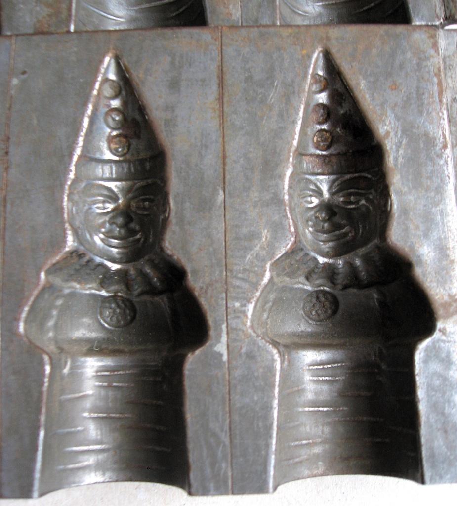 Aparte antieke chocoladevorm met vier enge clowns ca.1900, Ophalen of Verzenden
