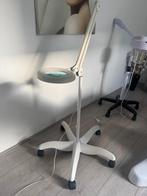 Loeplamp op voet met wieltjes, Ophalen, Gebruikt, Loeplamp