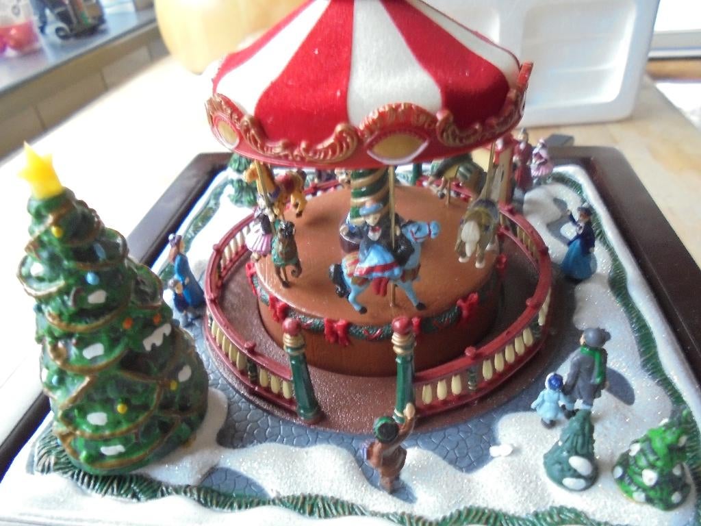 draaimolen, Ophalen, Zo goed als nieuw, Overige typen, Met geluid