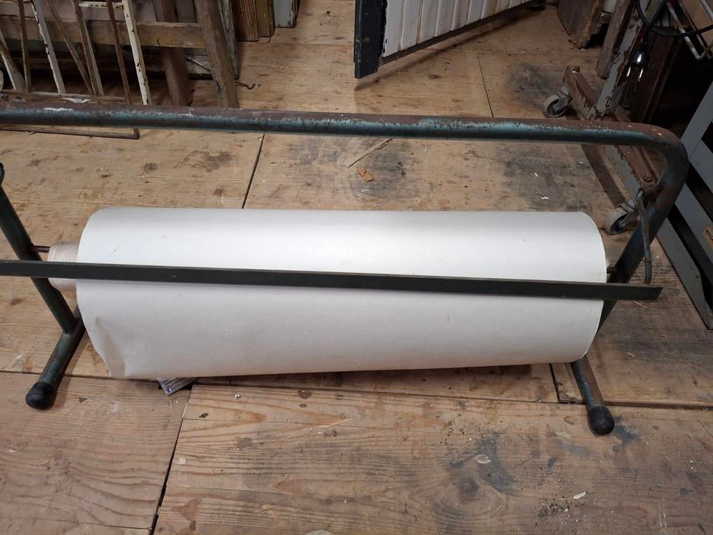 Oude industriële papierrolhouder ijzeren brocante, Antiek en Kunst, Curiosa en Brocante, Ophalen of Verzenden