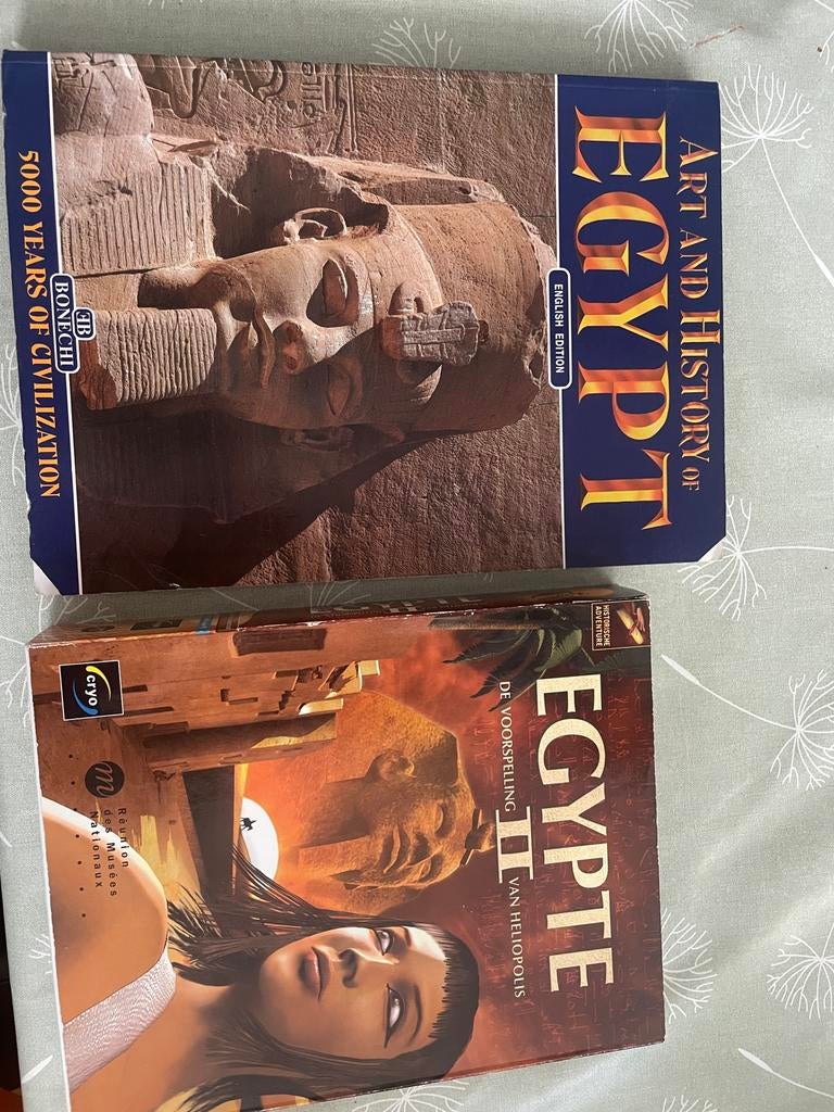 Boek  en Cd  roms vintend Over Egypte, Boeken, Reisgidsen, Ophalen of Verzenden, Gelezen, Overige merken, Europa