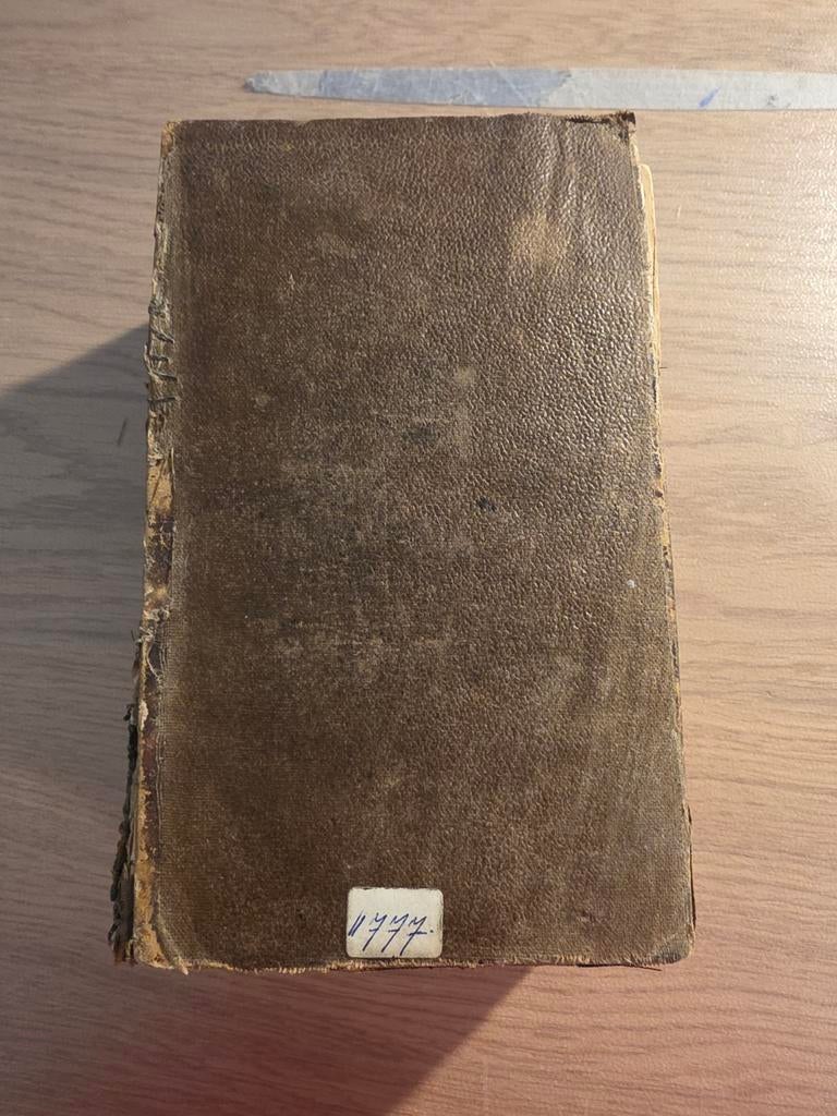 Oud boek met lederen band, Antiek en Kunst, Ophalen of Verzenden, Onbekend